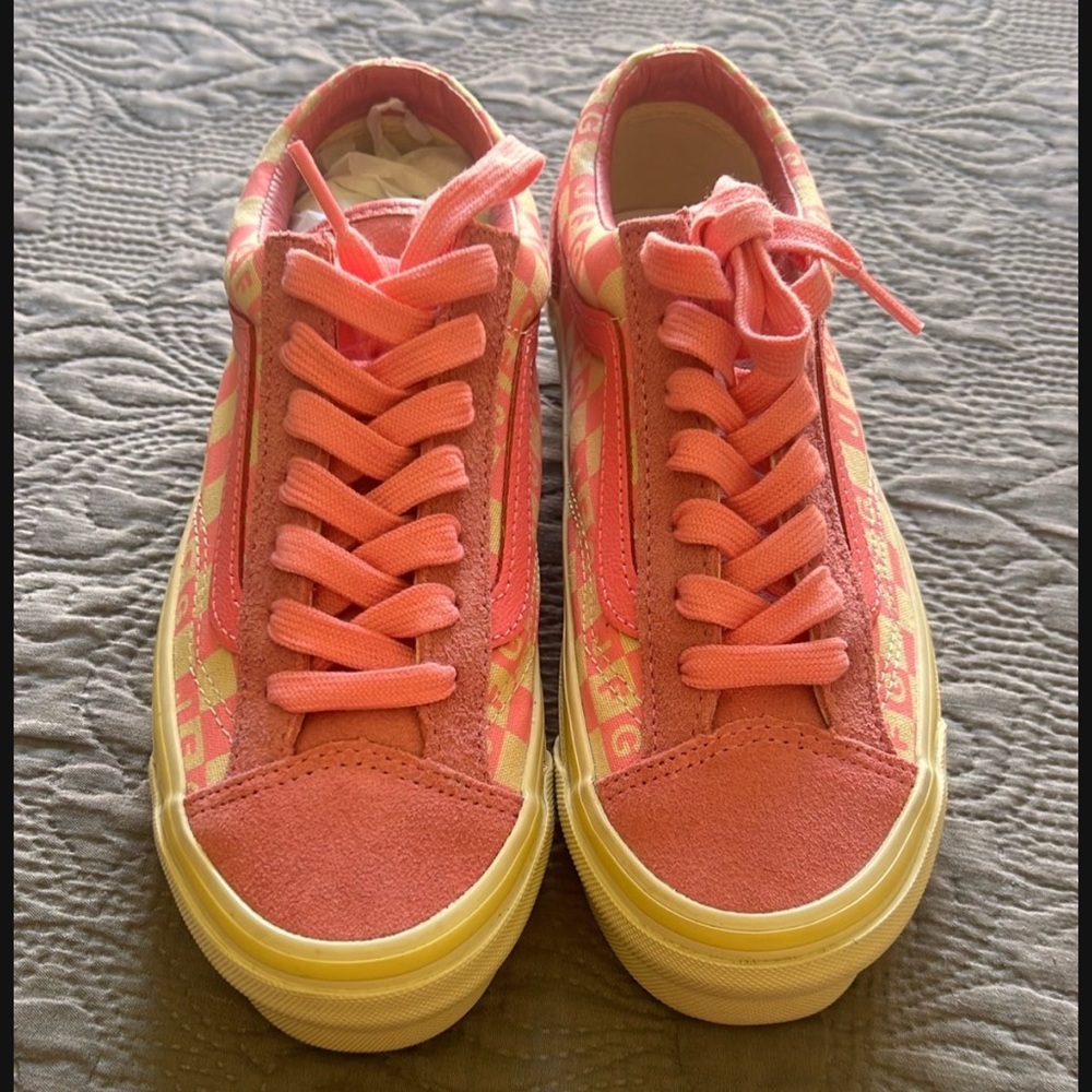 New Vans - Picture 2 of 7